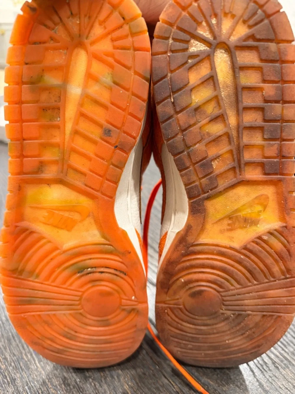 Nike Dunk Low Total Orange Light Bone Safety Laser (Women's) size 11 - Picture 11 of 11